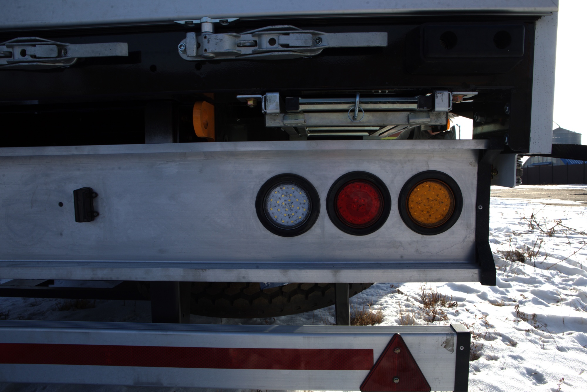 Полуприцеп шторно-бортовой Tongda TDZ9400XXY