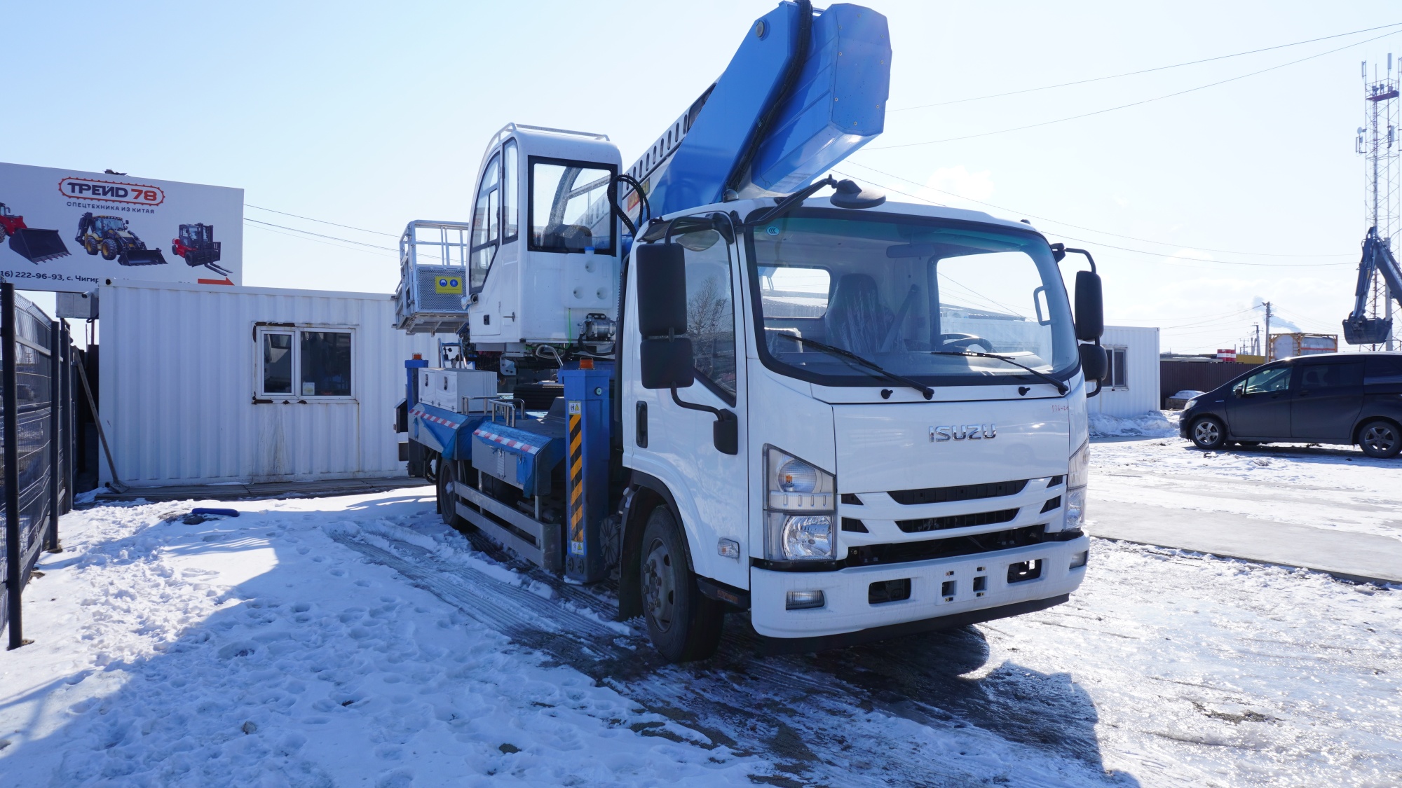 Автовышка Isuzu ELF KV100 30 метров