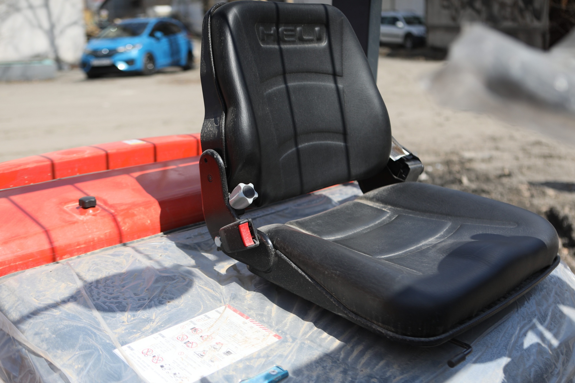 Вилочный погрузчик HELI CPQD15