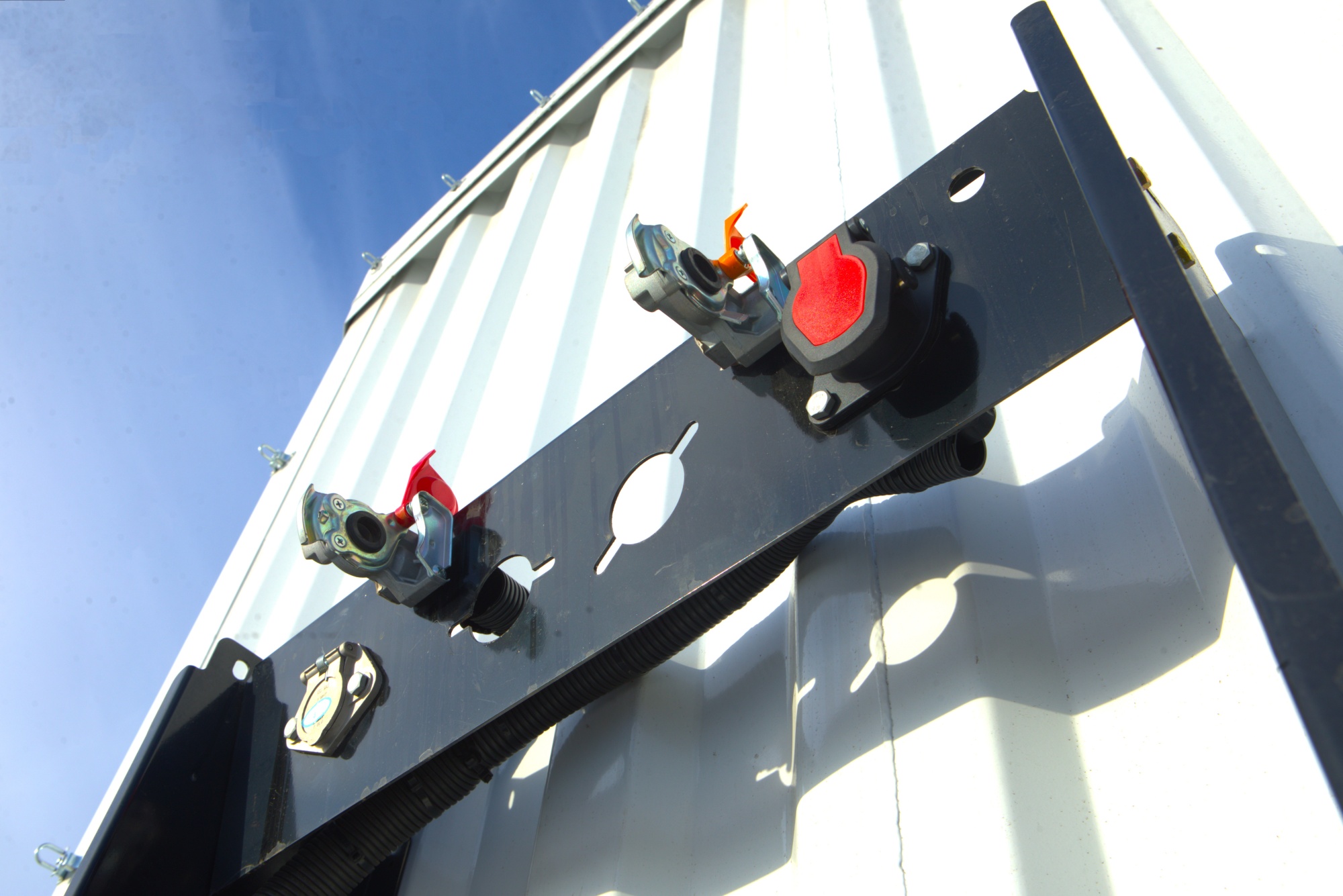 Полуприцеп шторно-бортовой Tongda TDZ9400XXY